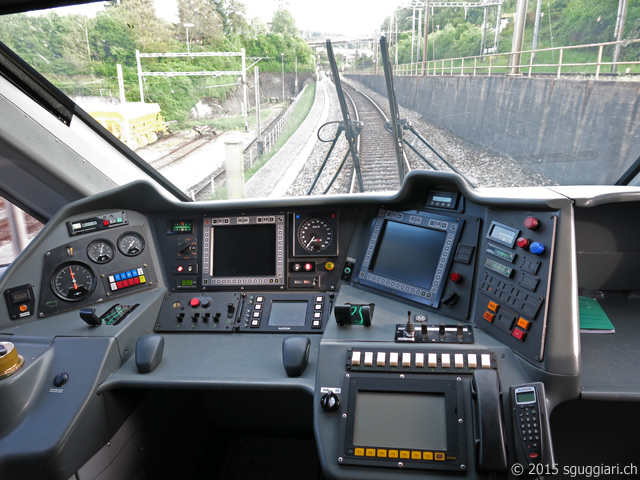 Cabina di guida del SBB ETR 470-3